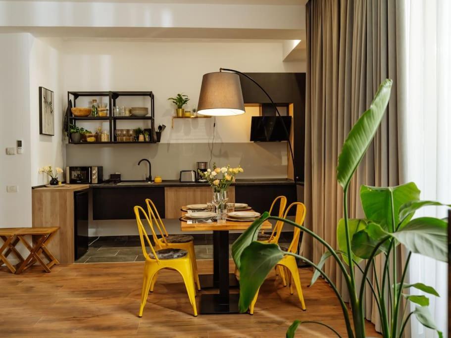 Apartment 9 - New Building & Parking