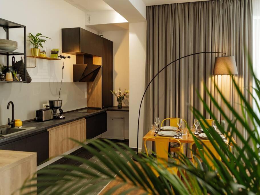 9 - New Building & Parking Apartment *